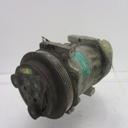 Compresseur air conditionne occasion RENAULT TWINGO I Phase 1 04-1993->08-1998 7700860997c
