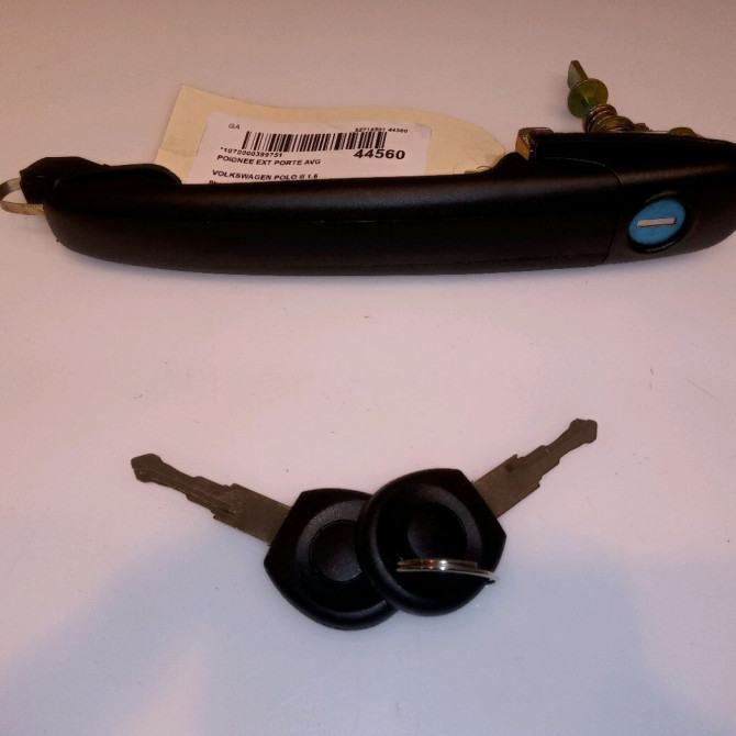 Poignee ext porte avg occasion VOLKSWAGEN POLO III Phase 1 10-1994->11-1999 1.6 6N0837207C 1