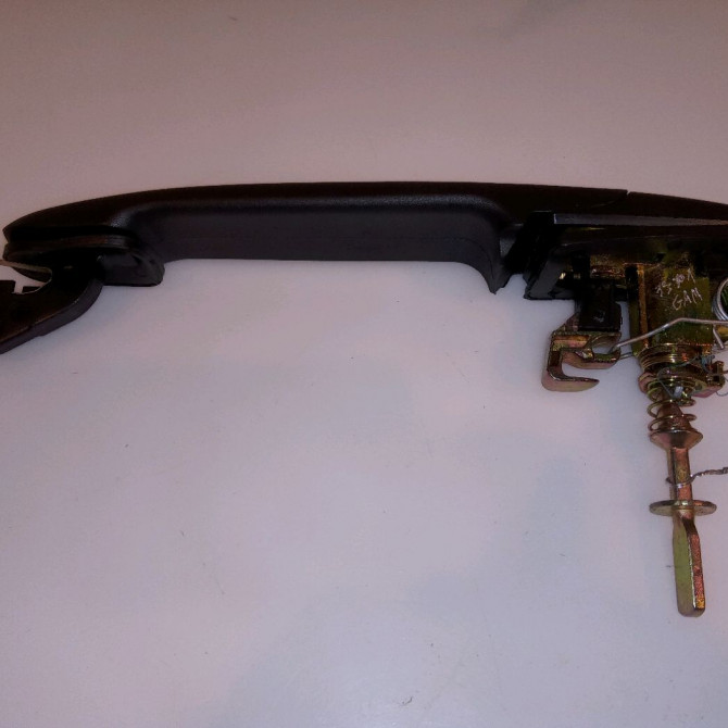 Poignee ext porte avg occasion VOLKSWAGEN POLO III Phase 1 10-1994->11-1999 1.4 6N0837207C 2