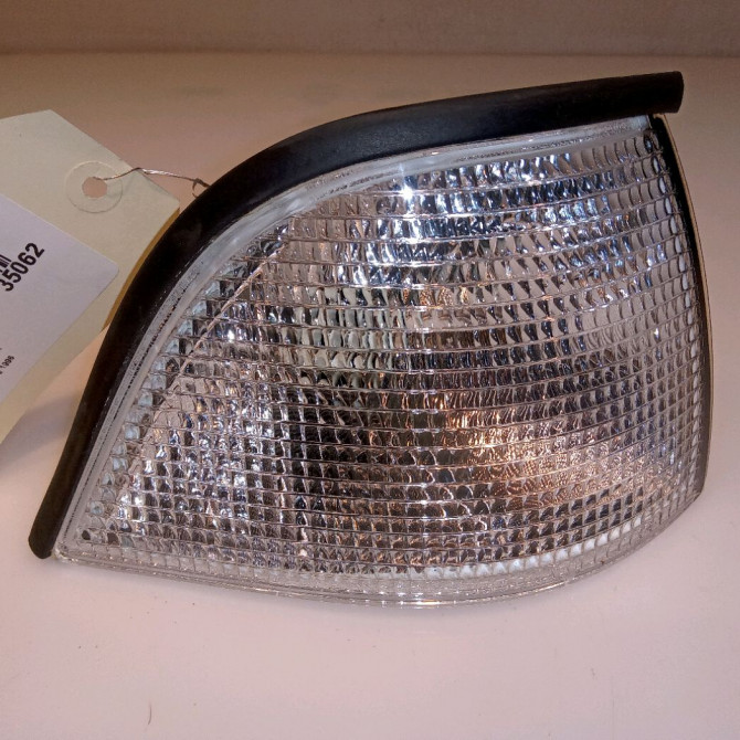 Clignotant droit occasion B.M.W. SERIE 3 III Phase 1 01-1991->04-1998 320i 82199403096 1