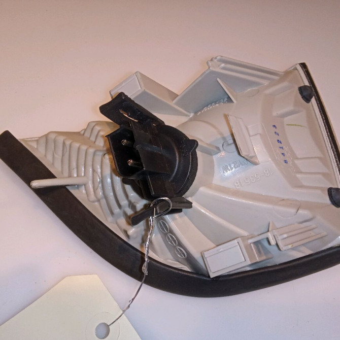 Clignotant droit occasion B.M.W. SERIE 3 III Phase 1 01-1991->04-1998 320i 82199403096 2