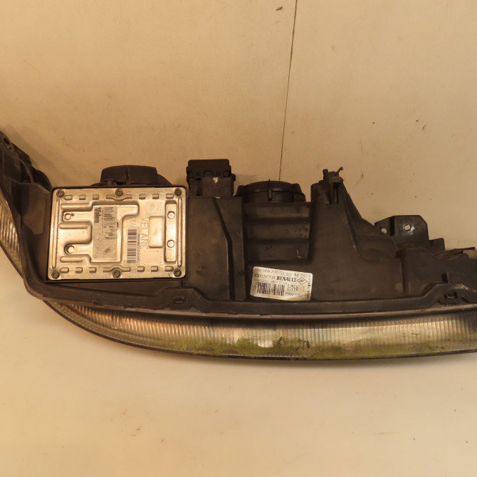 Phare gauche occasion RENAULT LAGUNA II Phase 1 11-2000->03-2005 1.8i 117ch 7701474502 2