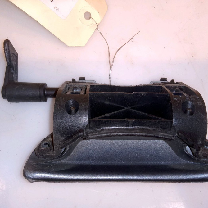 Poignee ext porte arg occasion PEUGEOT 206 + Phase 1 03-2009->05-2013 1.4i 75ch 9101N8 2