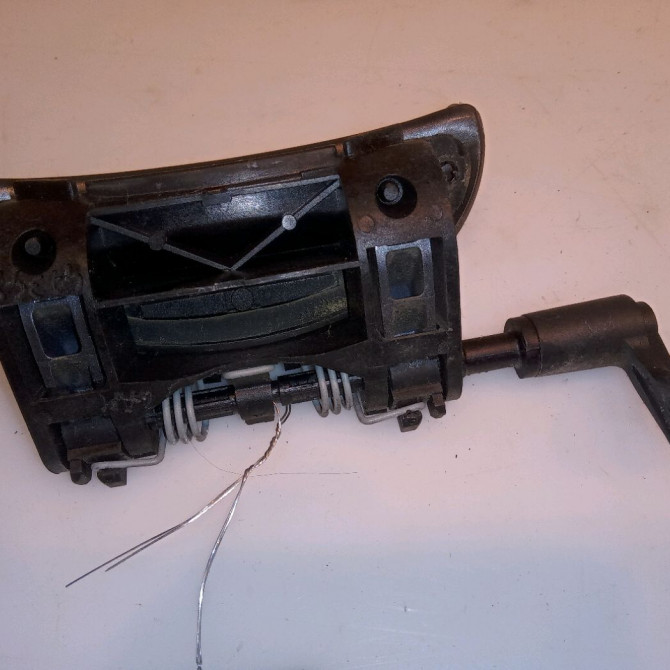 Poignee ext porte arg occasion PEUGEOT 206 + Phase 1 03-2009->05-2013 1.4i 75ch 9101N8 3