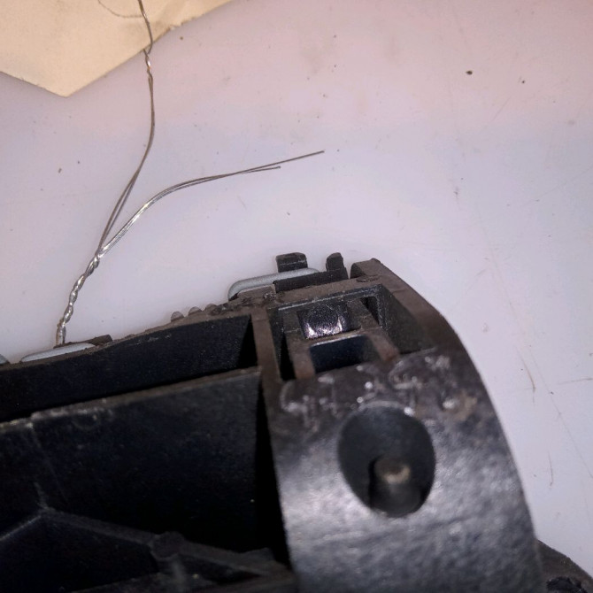 Poignee ext porte arg occasion PEUGEOT 206 + Phase 1 03-2009->05-2013 1.4i 75ch 9101N8 4