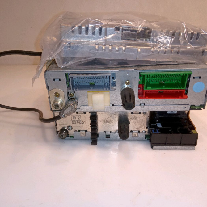 Autoradio occasion RENAULT VELSATIS 8200339751 2