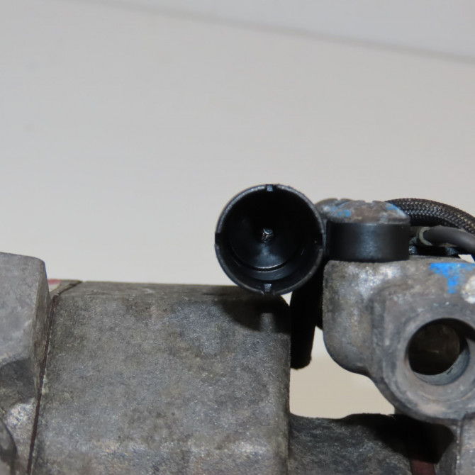 Compresseur air conditionne occasion B.M.W. X5 I Phase 1 04-2000->12-2006 3.0d 218ch 64528377067 4