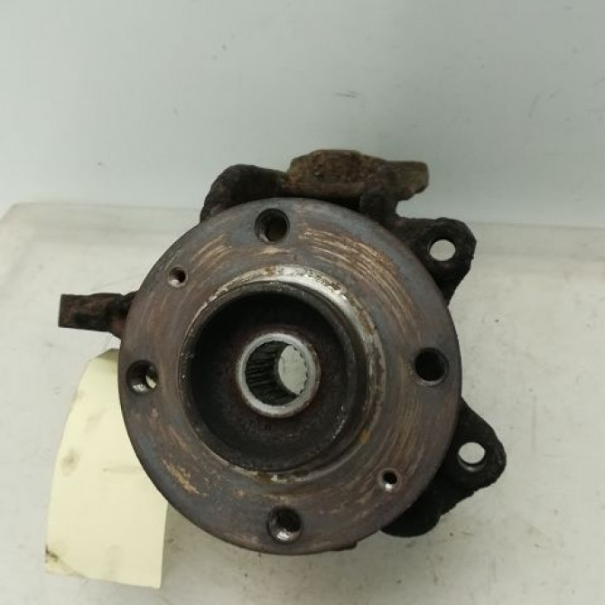 Moyeu avd occasion CITROEN C2 Phase 1 09-2003->10-2008 1.4 HDi 335086 1