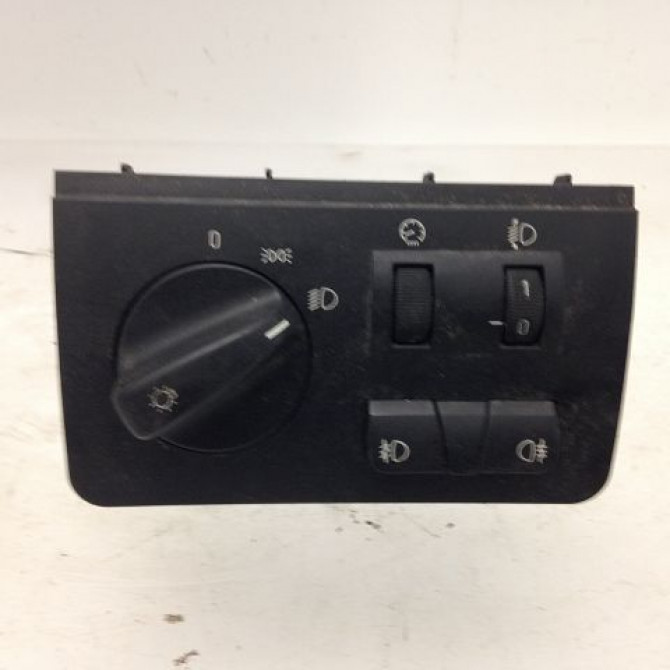Commande eclairage occasion B.M.W. X5 I Phase 1 04-2000->12-2006 3.0d 218ch 61318363668 1