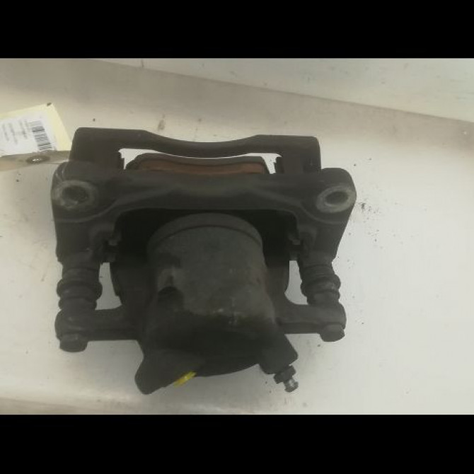 Etrier de frein avant gauche occasion SUZUKI SWIFT III Phase 1 03-2005->09-2011 1.3i 90ch 5512062J10 2