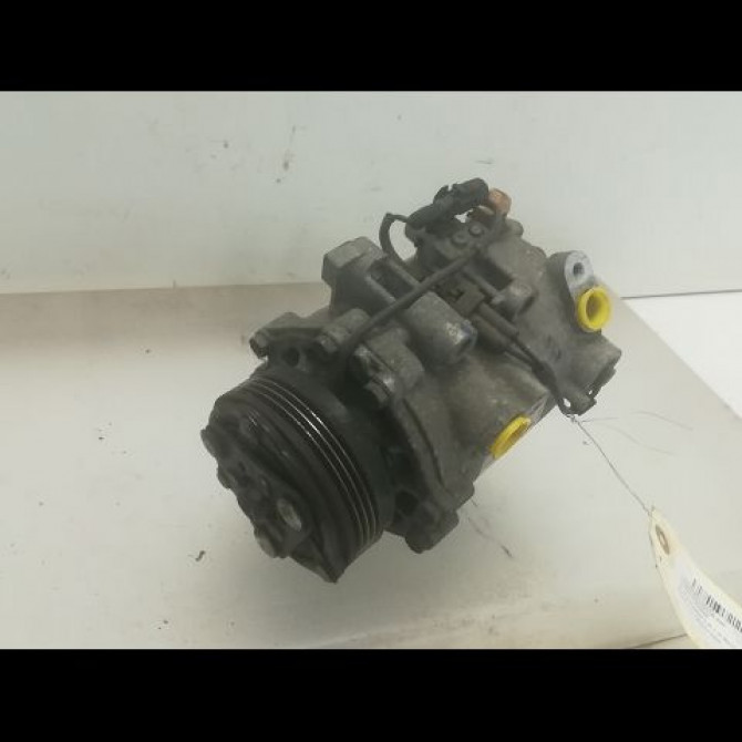 Compresseur air conditionne occasion SUZUKI SWIFT III Phase 1 03-2005->09-2011 1.3i 90ch 9520062JA0 1