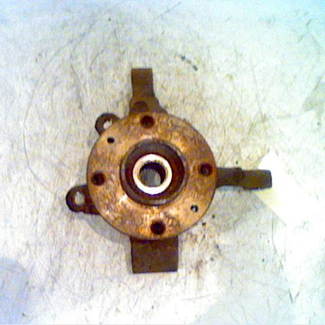 Moyeu avg occasion DACIA LOGAN I Phase 1 06-2005->06-2008 1.5 DCI 70ch 6001547686 1