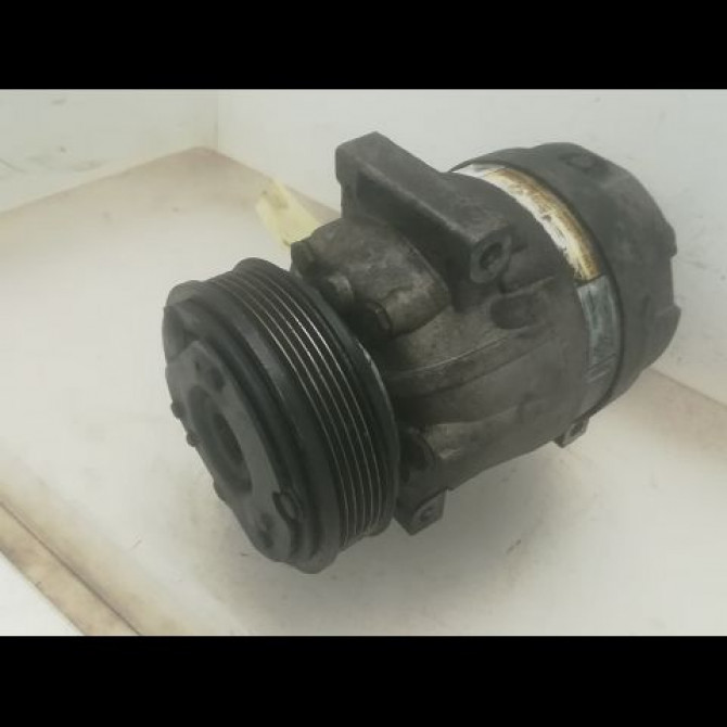 Compresseur air conditionne occasion RENAULT MEGANE I Phase 2 03-1999->06-2003 1.9 DTI 926005849R 1