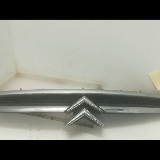 Calandre occasion CITROEN C8 Phase 1 06-2002->... 2.2 HDi 16v 130ch 7804K7 1