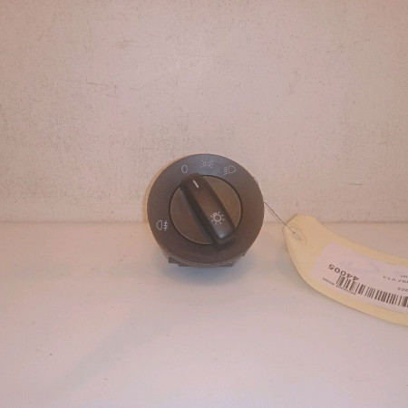 Interrupteur commande de phares occasion VOLKSWAGEN GOLF V Phase 1 11-2003->10-2008 1.9 TDI 90ch 3C8941431BXSH