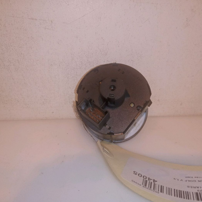 Interrupteur commande de phares occasion VOLKSWAGEN GOLF V Phase 1 11-2003->10-2008 1.9 TDI 90ch 3C8941431BXSH 2