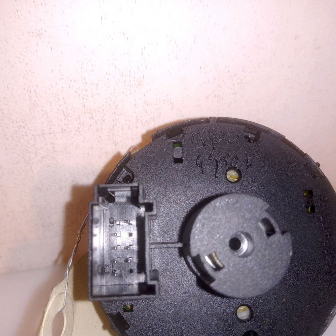 Interrupteur commande de phares occasion VOLKSWAGEN GOLF V Phase 1 11-2003->10-2008 1.9 TDI 90ch 3C8941431BXSH 3