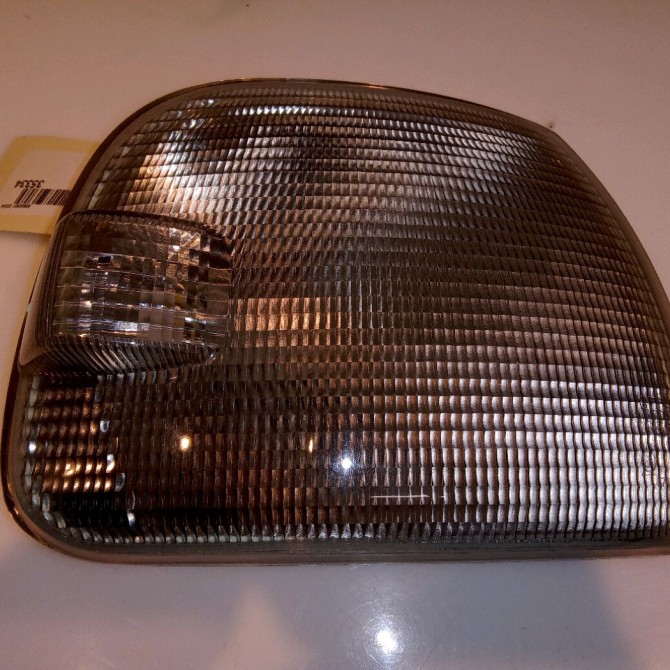 Clignotant droit occasion VOLKSWAGEN TRANSPORTER IV Phase 2 03-1996->06-2003 2.5 TDI 102ch 1