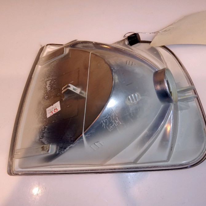 Clignotant droit occasion VOLKSWAGEN TRANSPORTER IV Phase 2 03-1996->06-2003 2.5 TDI 102ch 2