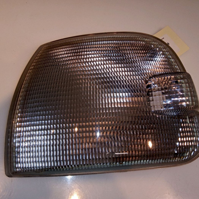 Clignotant gauche occasion VOLKSWAGEN TRANSPORTER IV Phase 2 03-1996->06-2003 2.5 TDI 102ch 1