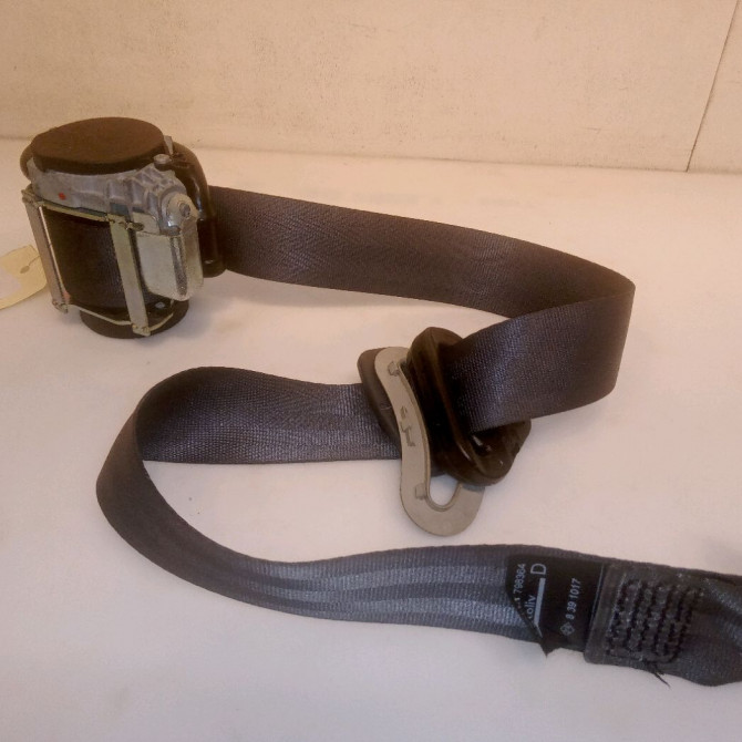 Ceinture arrière droite occasion RENAULT MEGANE II Phase 2 01-2006->06-2009 1.5 DCI 105ch 8200798364 1