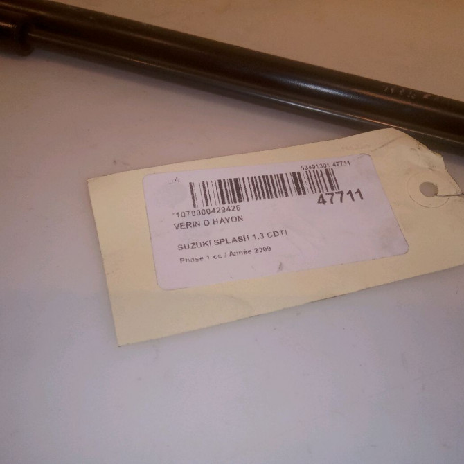 Verin droit hayon occasion SUZUKI SPLASH Phase 1 03-2008->12-2012 1.3 CDTI 75ch 8185051811 3