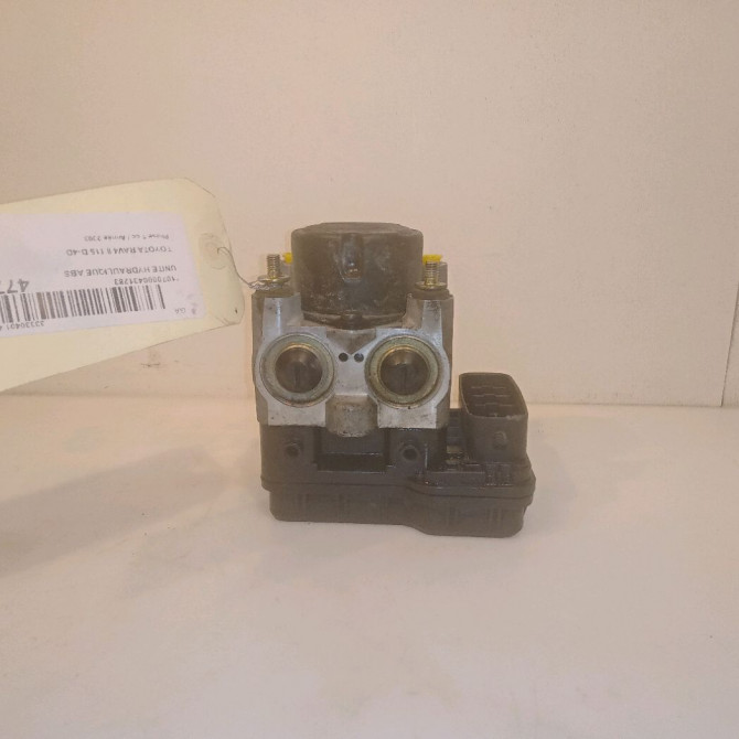 Unité hydraulique ABS occasion TOYOTA RAV4 II Phase 1 07-2000->10-2003 115 D-4D 4405042060 1