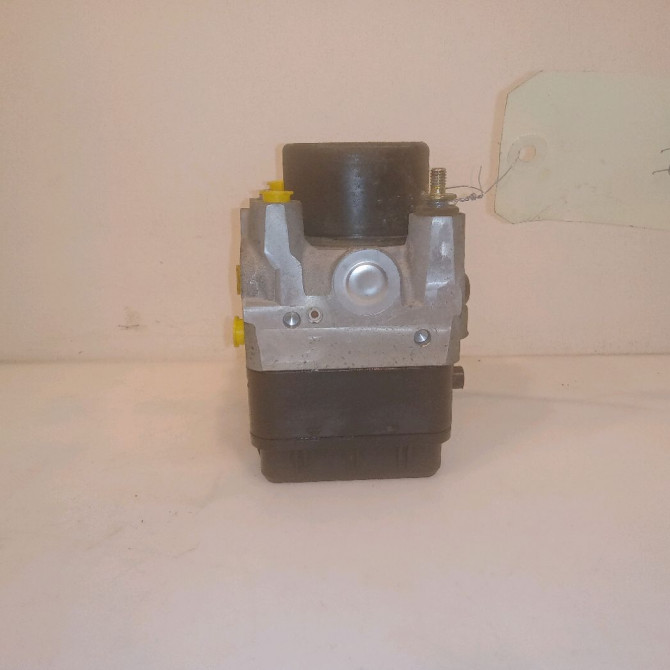 Unité hydraulique ABS occasion TOYOTA RAV4 II Phase 1 07-2000->10-2003 115 D-4D 4405042060 4