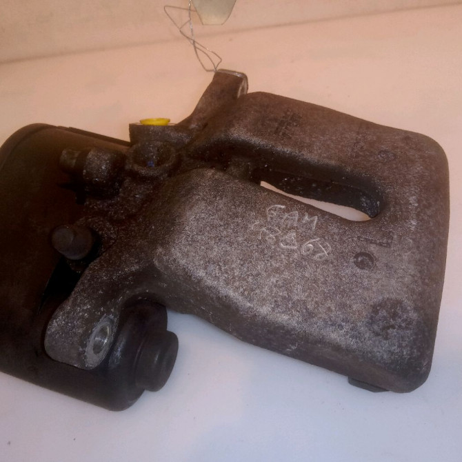 Etrier de frein arrière gauche occasion VOLVO V60 II 36001382 4