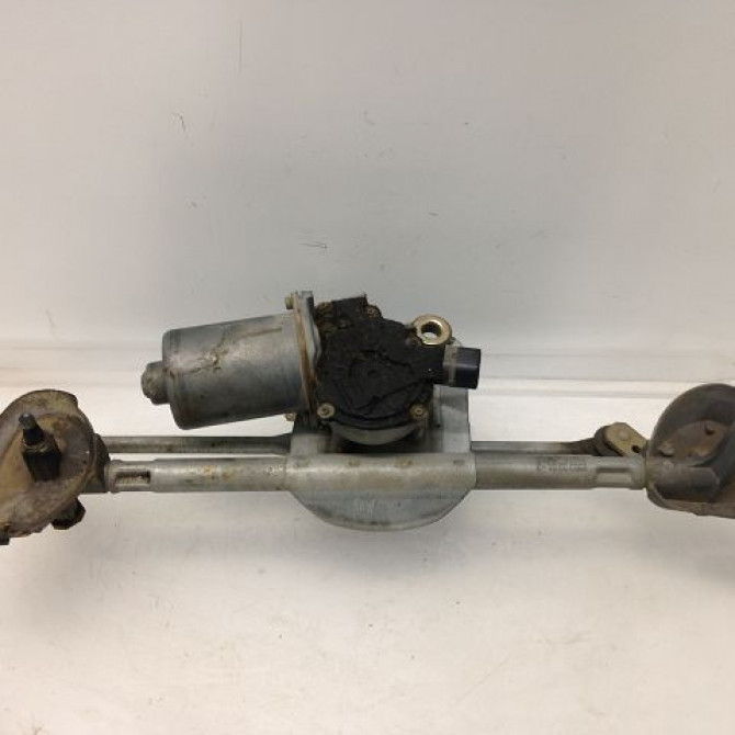 Moteur essuie-glace avant occasion TOYOTA YARIS I Phase 1 04-1999->03-2003 1.0 851100D020 1