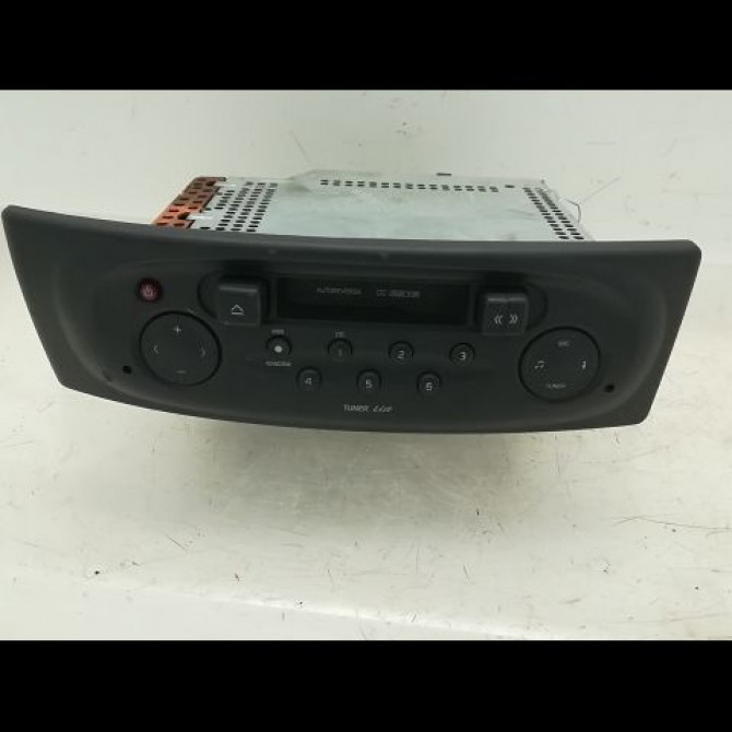 Autoradio occasion RENAULT MEGANE I Phase 2 03-1999->06-2003 1.9 DCI 8200153140 1
