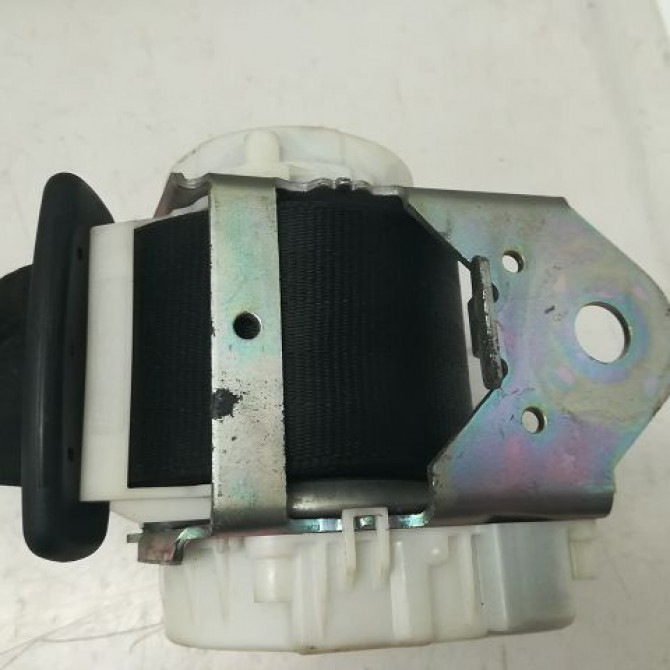 Ceinture arrière gauche occasion AUDI A3 II Phase 1 06-2003->06-2008 2.0 TDi 136ch 8P0857805V04 3