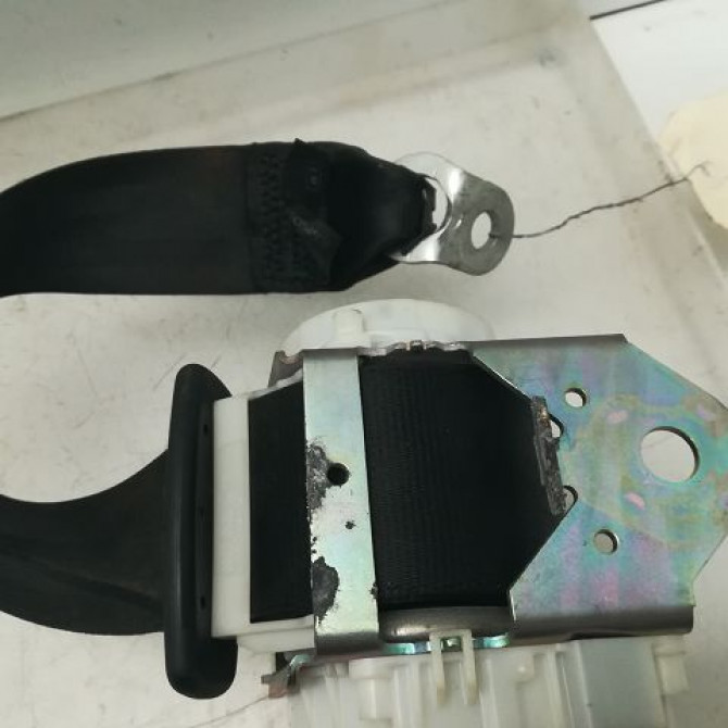 Ceinture arrière droite occasion AUDI A3 II Phase 1 06-2003->06-2008 2.0 TDi 136ch 8P0857805V04 4