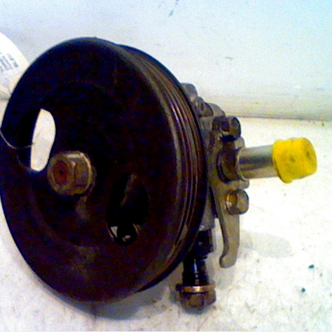 Pompe direction assistee occasion MITSUBISHI L200 III Phase 1 03-2006->... MR374897 1