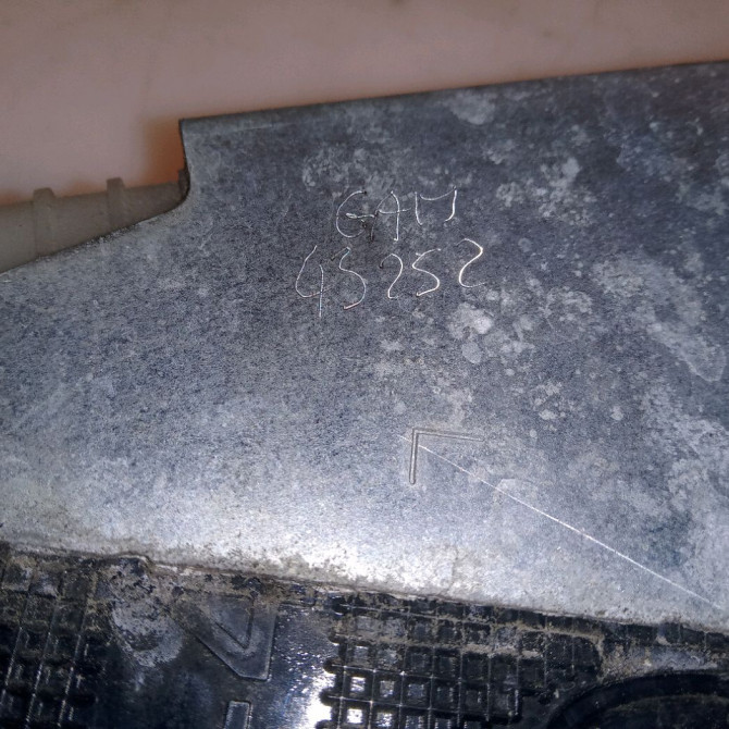 Serrure porte arg occasion TOYOTA PRIUS III Phase 1 06-2009->02-2012 1.8i EH 16v [HYBRID RECHARGEABLE] 100ch 6906047070 3