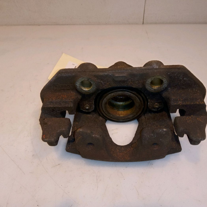 Etrier de frein avant gauche occasion OPEL CORSA II Phase 2 04-1997->10-2000 1.2i 16v 65ch 90421739 2