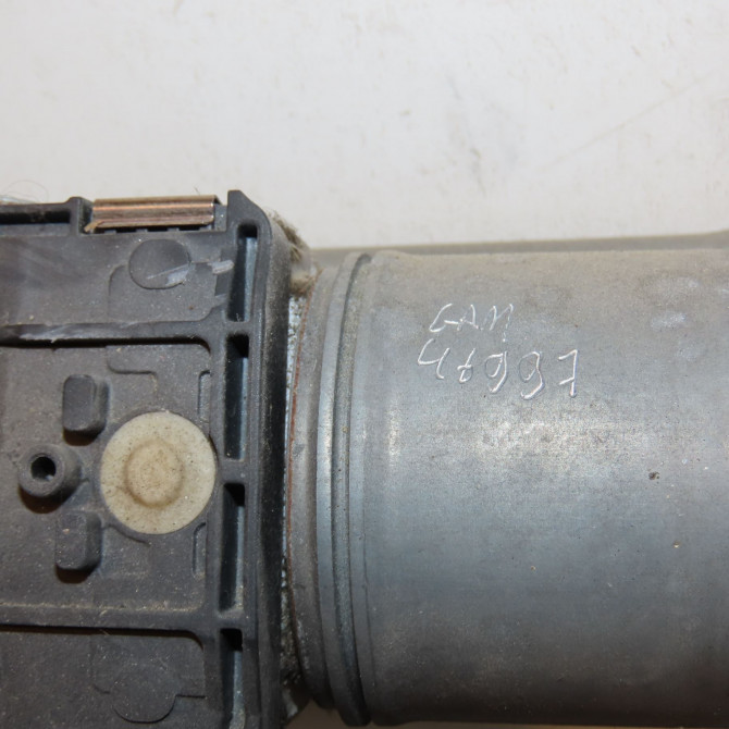 Moteur essuie-glace avant occasion VOLKSWAGEN EOS Phase 1 04-2006->01-2011 2.0 TDI 140ch 3