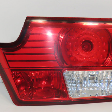 Feu arrière intérieur droit occasion  8360409150