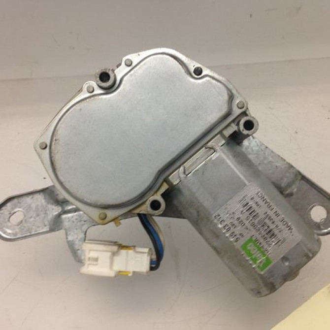 Moteur essuie-glace arrière occasion RENAULT CLIO II Phase 1 03-1998->06-2001 1.2i 8v 60ch 7701471523 1