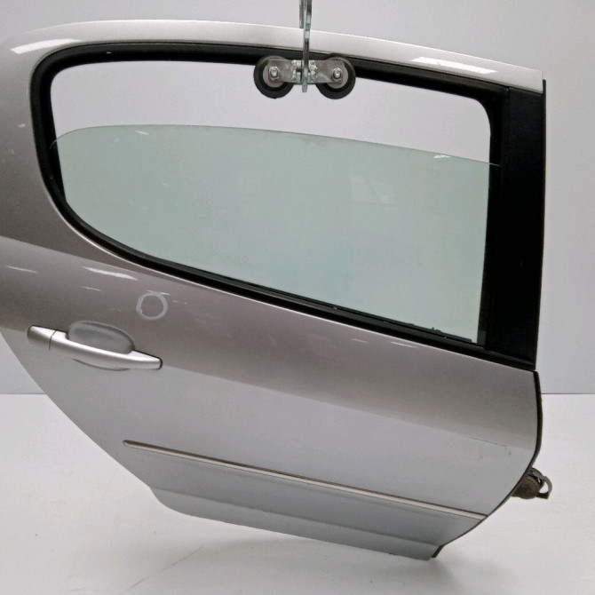 Porte arrière droite occasion PEUGEOT 407 Phase 1 04-2004->07-2008 1.6 HDI 16v 9008N1 1