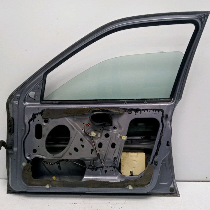 Porte avant droite occasion FORD MONDEO I Phase 2 10-1996->09-2000 1.8 6833774 2