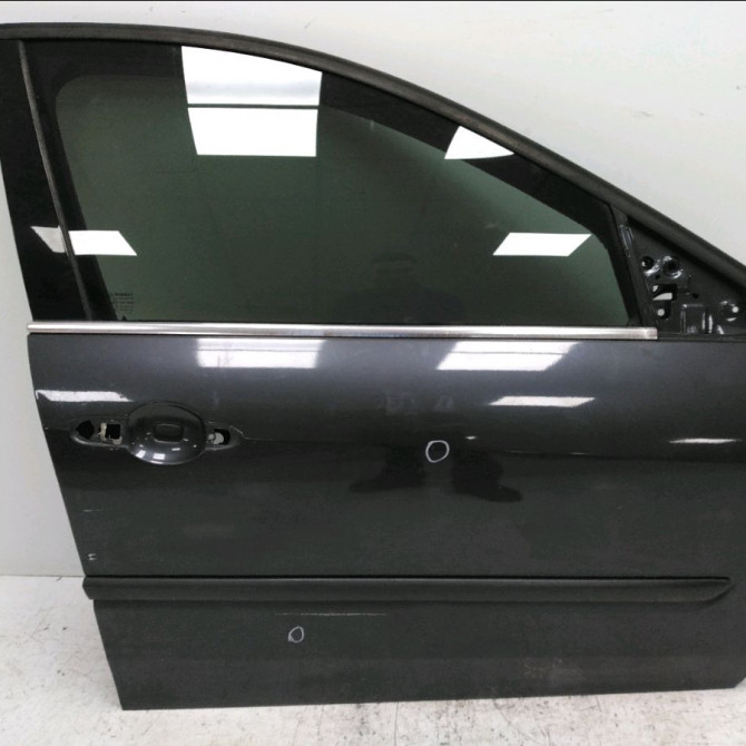 Porte avant droite occasion RENAULT LAGUNA III Phase 1 10-2007->10-2010 2.0 DCI 150ch 801000025R 4