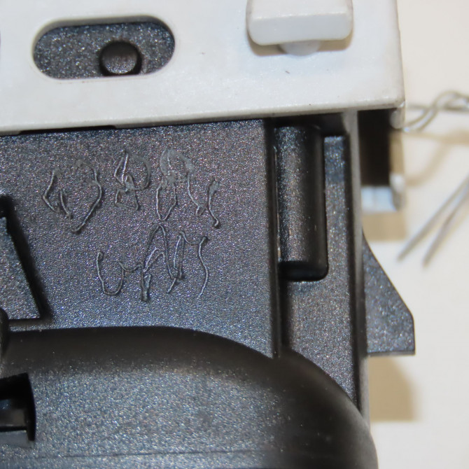 Commande leve-glace porte arrière droite occasion MERCEDES CLASSE CLK II Phase 1 05-2002->12-2009 270 CDI 20982035107167 3