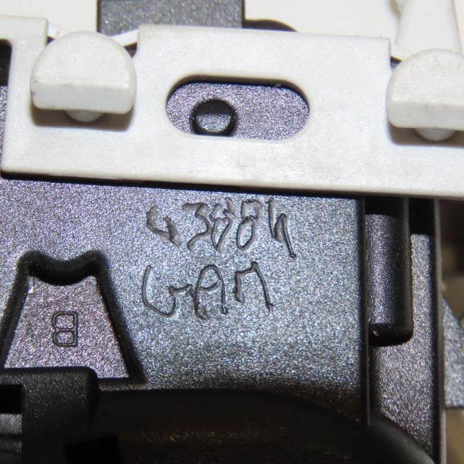 Commande leve-glace porte arrière gauche occasion MERCEDES CLASSE CLK II Phase 1 05-2002->12-2009 270 CDI 20982035107167 3