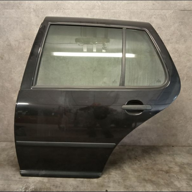 Porte arrière gauche occasion VOLKSWAGEN GOLF IV GOLF IV Phase 1 1998-01-01->2005-06-30 1.9 TDI 110ch 1J6833055F 1