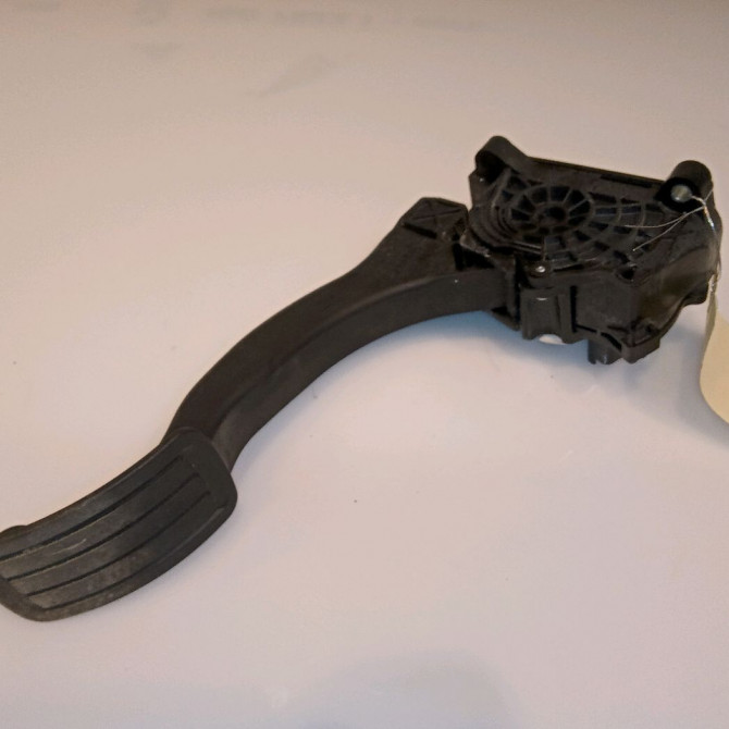 Potentiometre accelerateur occasion CITROEN C4 PICASSO II Phase 2 09-2016->... 1.6 BLUEHDI 120ch 1