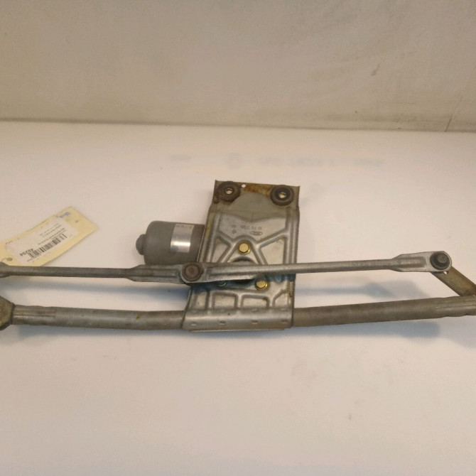 Moteur essuie-glace avant occasion FORD FIESTA IV Phase 1 09-1995->09-1999 1.3i 1008772 1