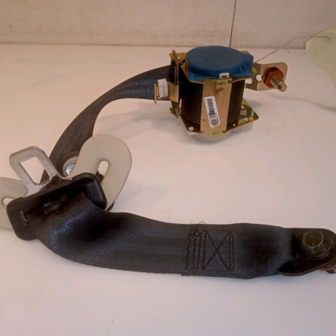 Ceinture arrière gauche occasion HYUNDAI GETZ Phase 1 09-2002->11-2005 1.1i 898101C000BJ 2