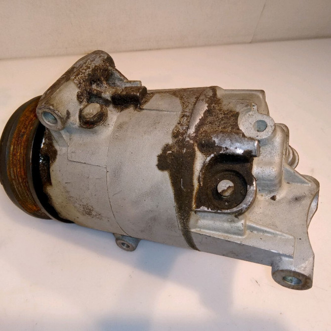 Compresseur air conditionne occasion OPEL MERIVA I Phase 2 01-2006->09-2010 1.6 TWINPORT 93196865 4