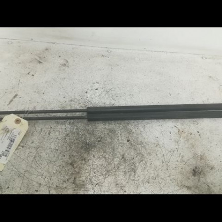 Verin droit hayon occasion FORD FIESTA V Phase 2 10-2005->10-2008 1.4 TDCI 1460415